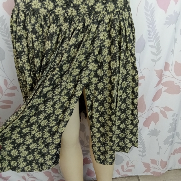 ESCADA BY MARGARETHA LEY LONG SKIRT SIZE 34 GREEN - Picture 5 of 9